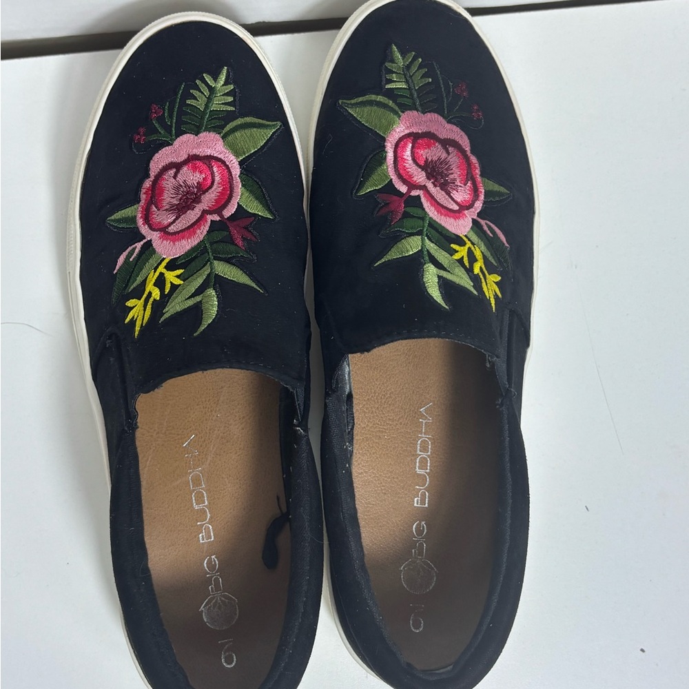 Big Buddha Black Floral Embroidered Slip-On Flats Women's Size 9 - Picture 5 of 8